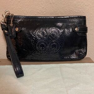 *Like New* Coach Navy Patent Leather Large Signature Clutch with Hangtag - 2011